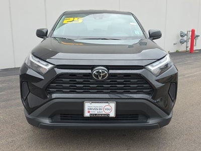 2025 Toyota RAV4 LE