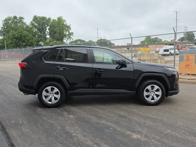2025 Toyota RAV4 LE
