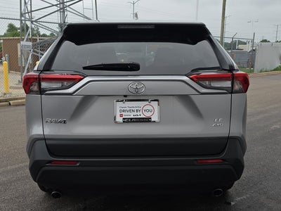 2025 Toyota RAV4 LE