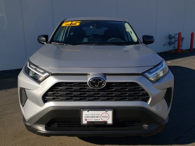 2025 Toyota RAV4 LE