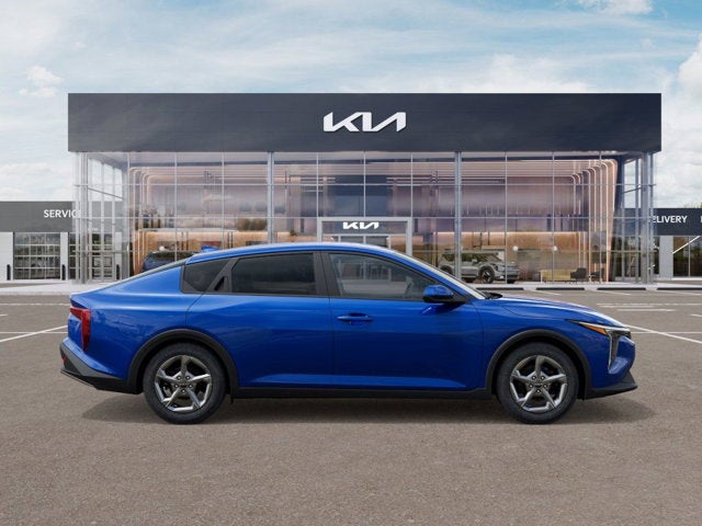 2026 Kia K4 BLACK