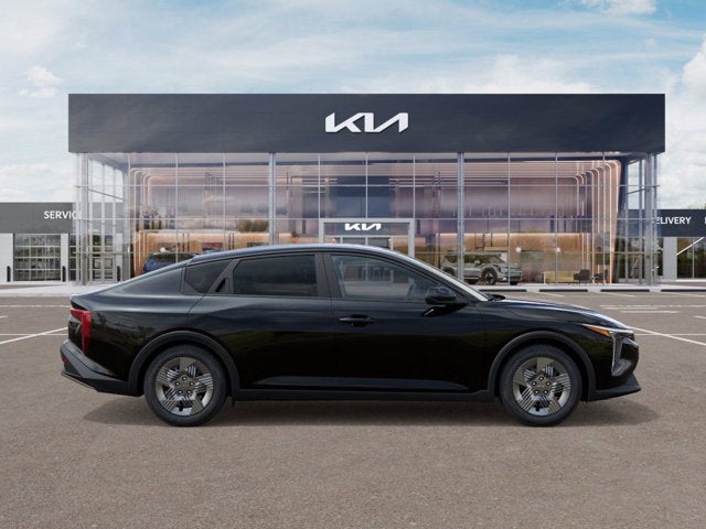2026 Kia K4 BLACK