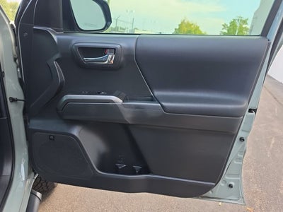 2022 Toyota Tacoma 4WD TRD Off Road