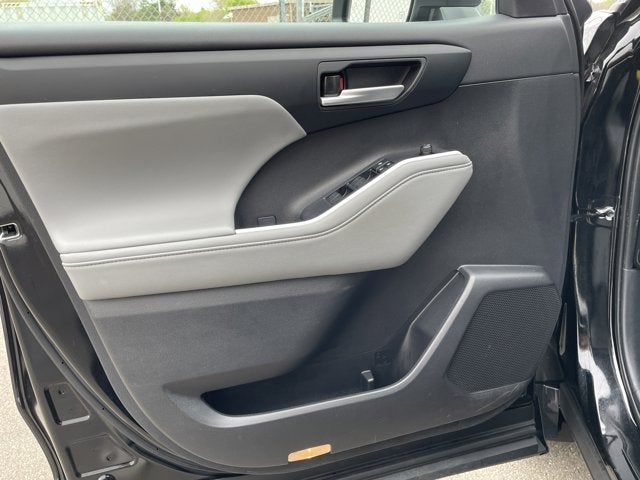 2024 Toyota Highlander Hybrid XLE