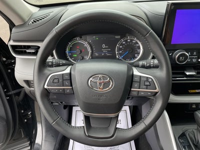 2024 Toyota Highlander Hybrid XLE