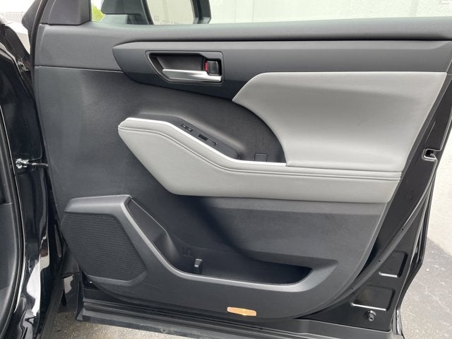 2024 Toyota Highlander Hybrid XLE