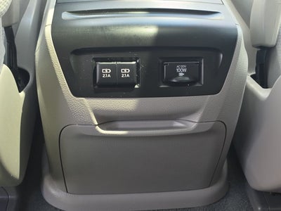 2019 Toyota Sienna LE