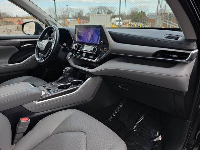 2023 Toyota Highlander Hybrid Limited
