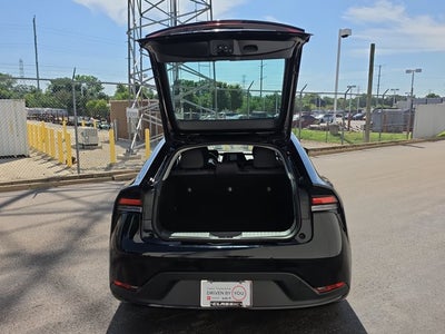 2023 Toyota Prius LE