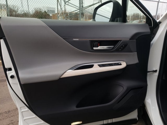 2021 Toyota Venza XLE