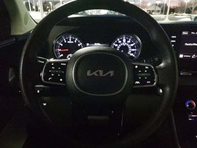 2022 Kia Carnival LX