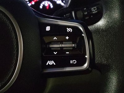 2022 Kia Carnival LX