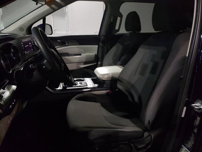 2022 Kia Carnival LX
