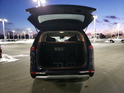 2022 Kia Carnival LX