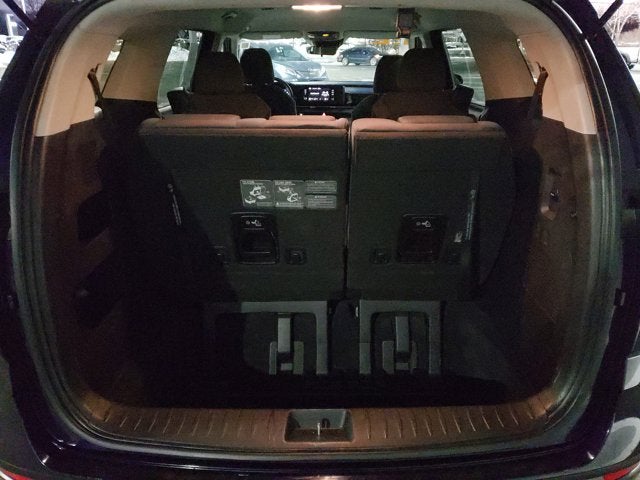 2022 Kia Carnival LX