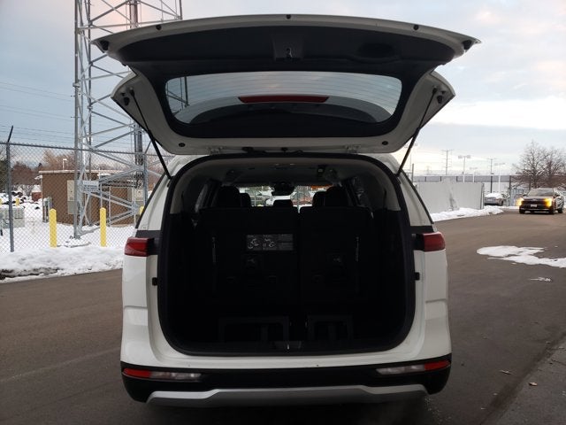 2024 Kia Carnival LX