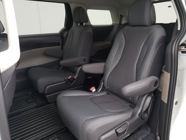 2026 Kia Carnival LX