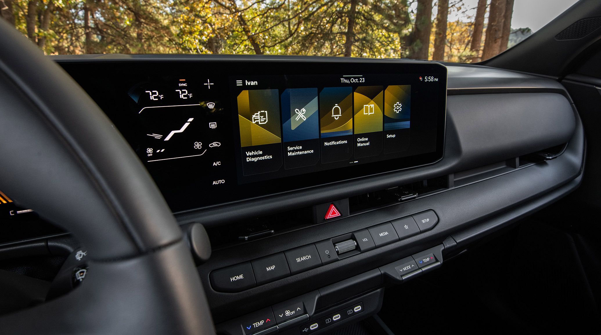 2027 Kia Seltos panoramic 12.3-inch dual screen layout dashboard near Gurnee