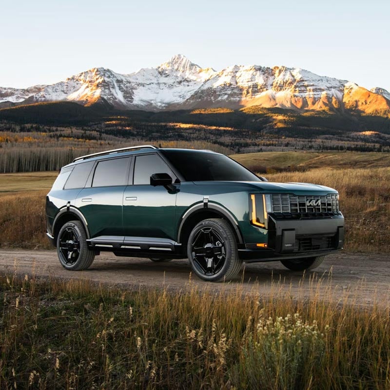 2027 Kia Telluride safety features driving near Gurnee Mills